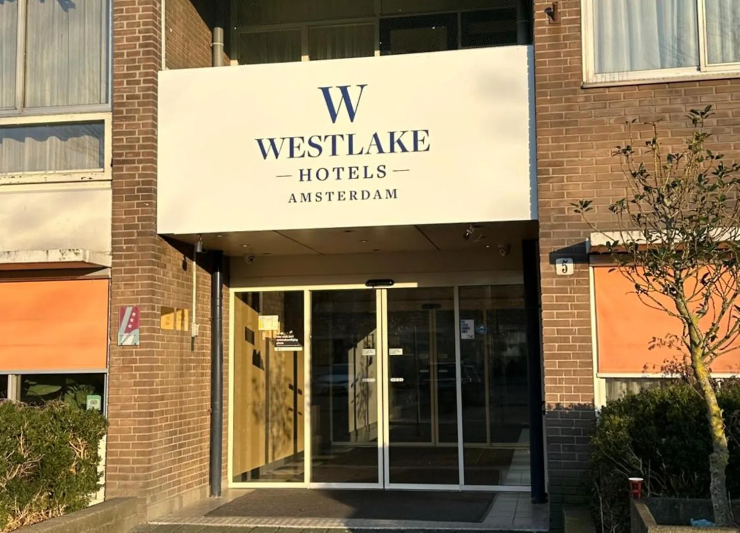 Goedkoop Overnachten bij de Magere Brug: 4 Budgethotels